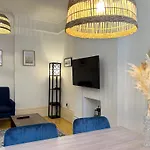 Oliver\'S Place In Holborn - 2 Double Beds, 1 Sofa Bed, Great Location