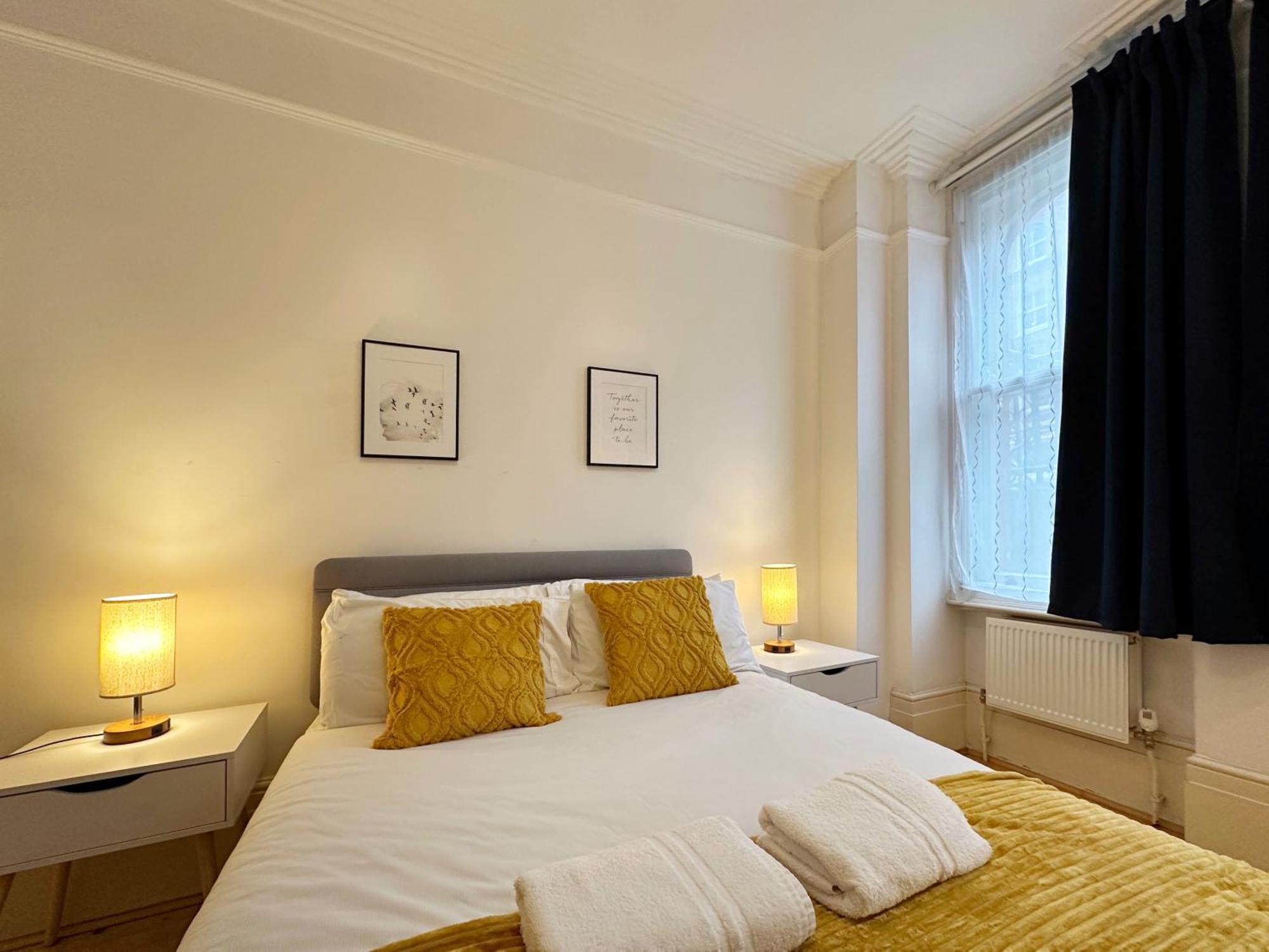 Oliver's Place In Holborn - 2 Double Beds, 1 Sofa Bed, Great Location Apartment London