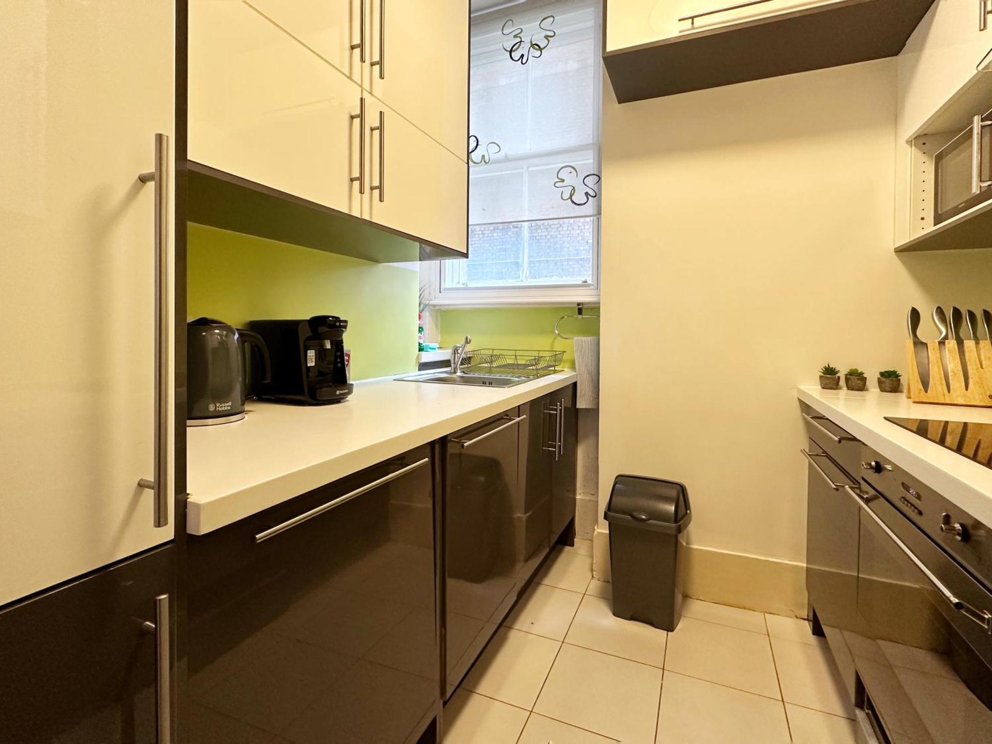Apartment Oliver's Place In Holborn - 2 Double Beds, 1 Sofa Bed, Great Location *