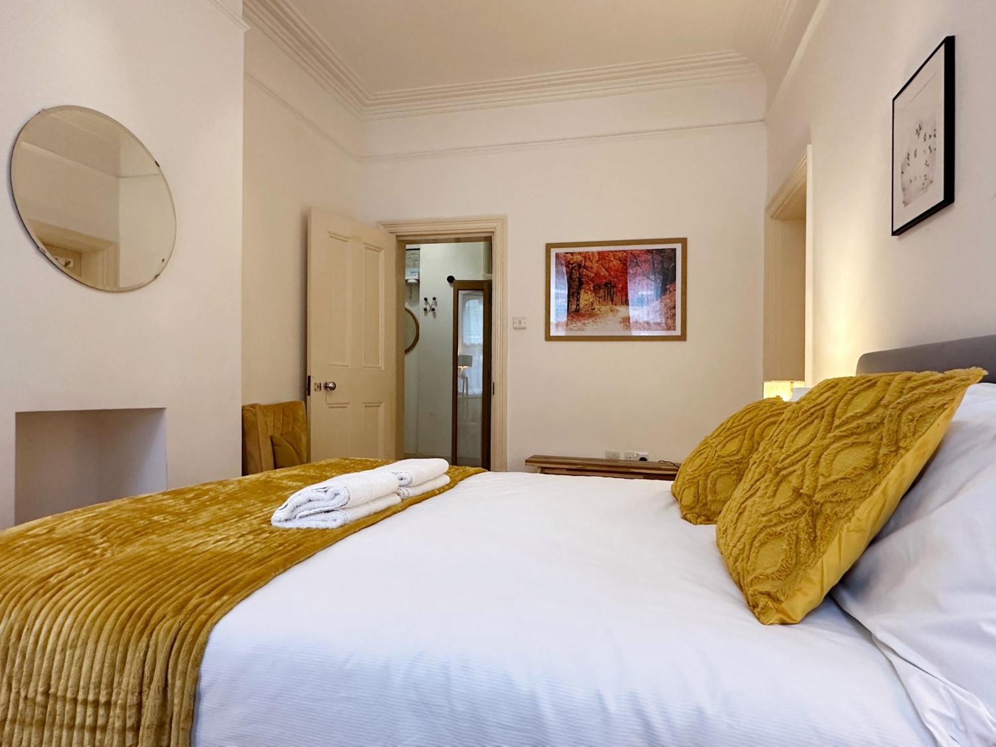 Oliver's Place In Holborn - 2 Double Beds, 1 Sofa Bed, Great Location Apartment London