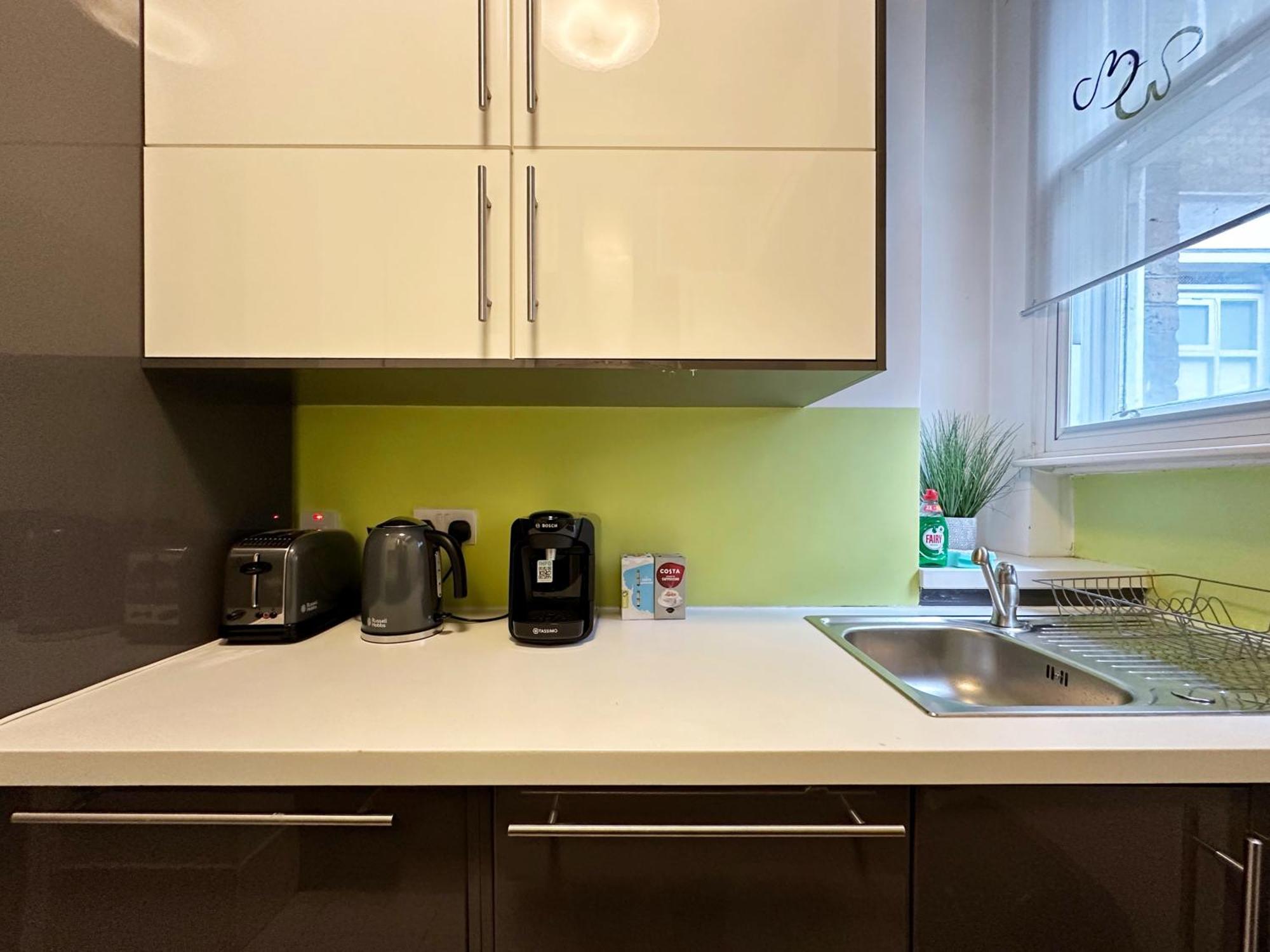 Oliver's Place In Holborn - 2 Double Beds, 1 Sofa Bed, Great Location *